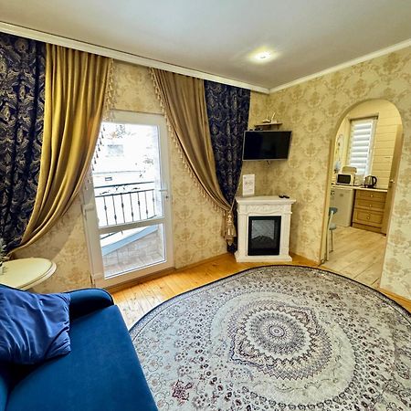 Little Paris Apartment แชร์นิฟซี ภายนอก รูปภาพ