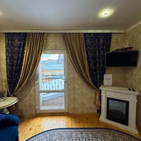Little Paris Apartment แชร์นิฟซี ภายนอก รูปภาพ