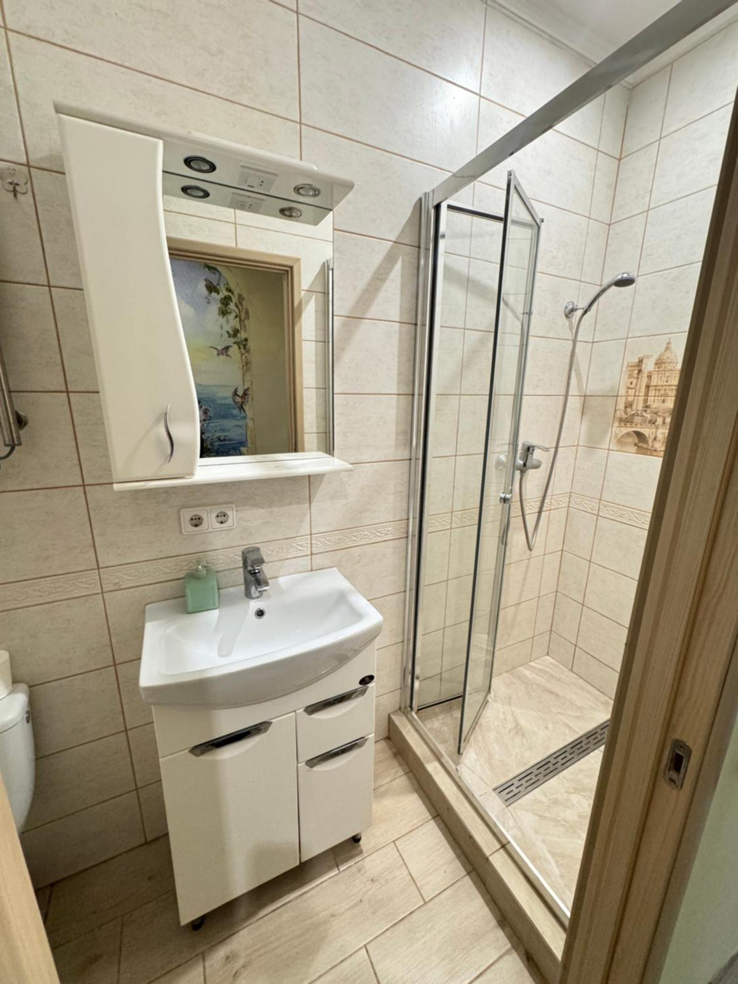 Little Paris Apartment แชร์นิฟซี ภายนอก รูปภาพ